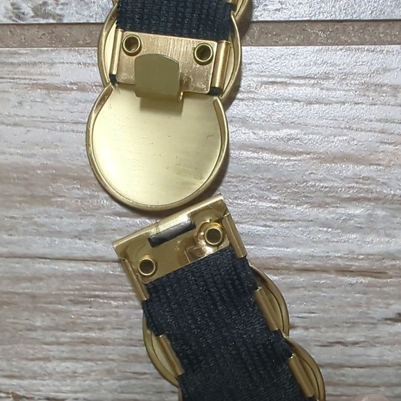 Vintage Stretchy Gold Tone Belt - Picture 5 of 6